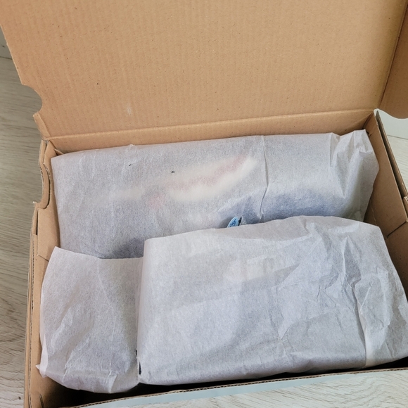 Stride Rite Light Up Shark Shoes Size 3 US Wide - Picture 5 of 6